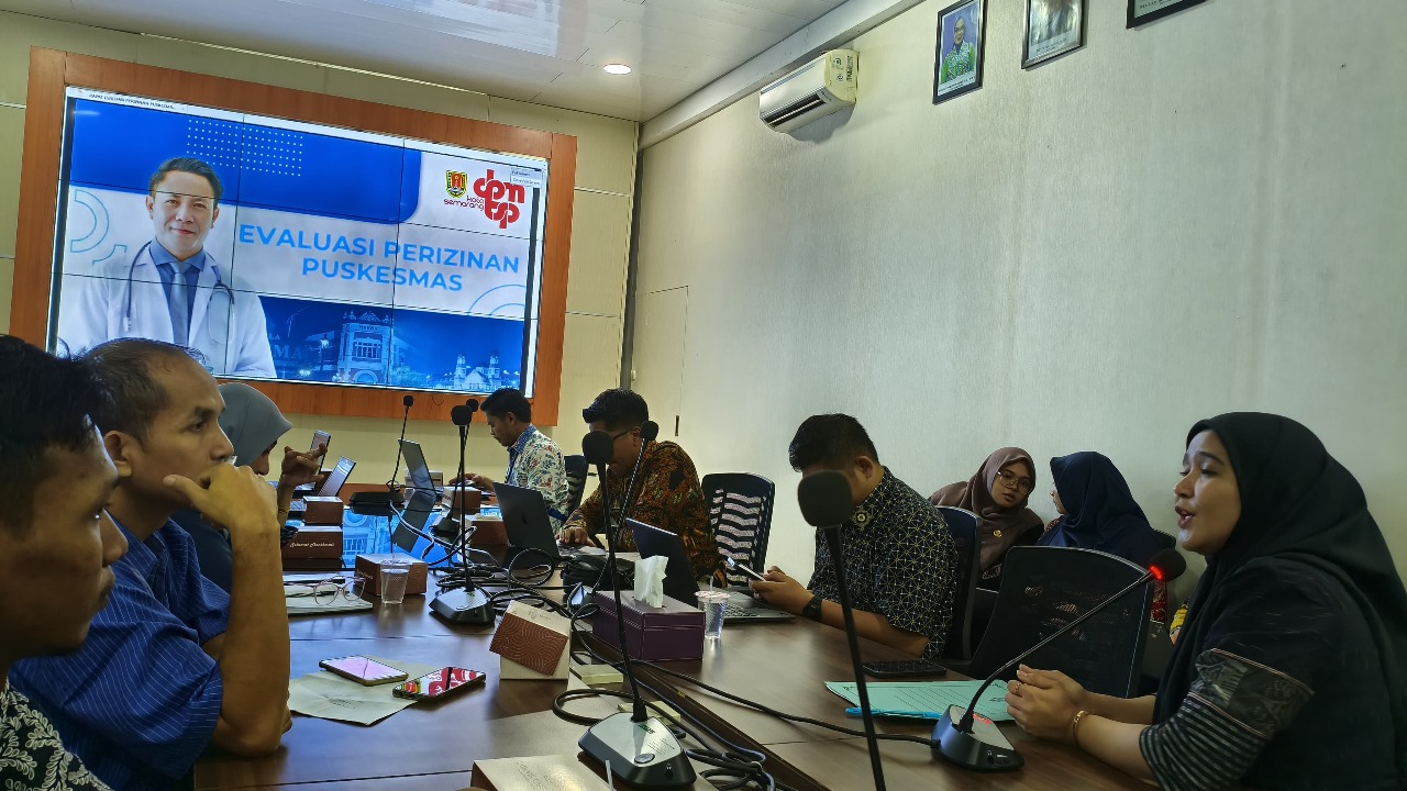 Diskominfo Kota Semarang Hadiri Rapat Evaluasi Perizinan Puskesmas di DPMPTSP